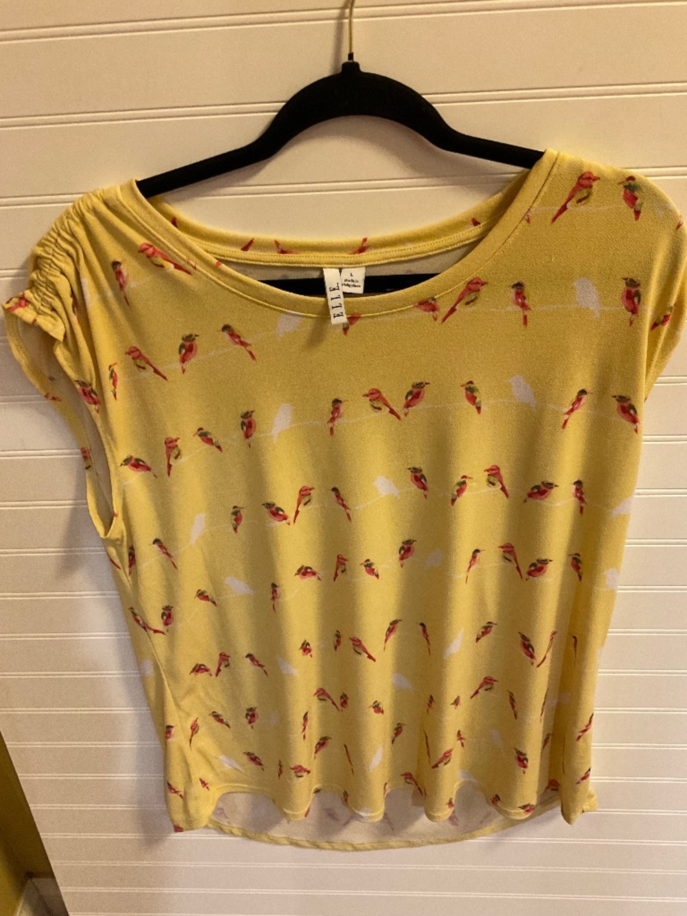 ELLE Yellow Pink Bird on Wire Print Blouse Ruched Cap Sleeve Scoop Neck Large
